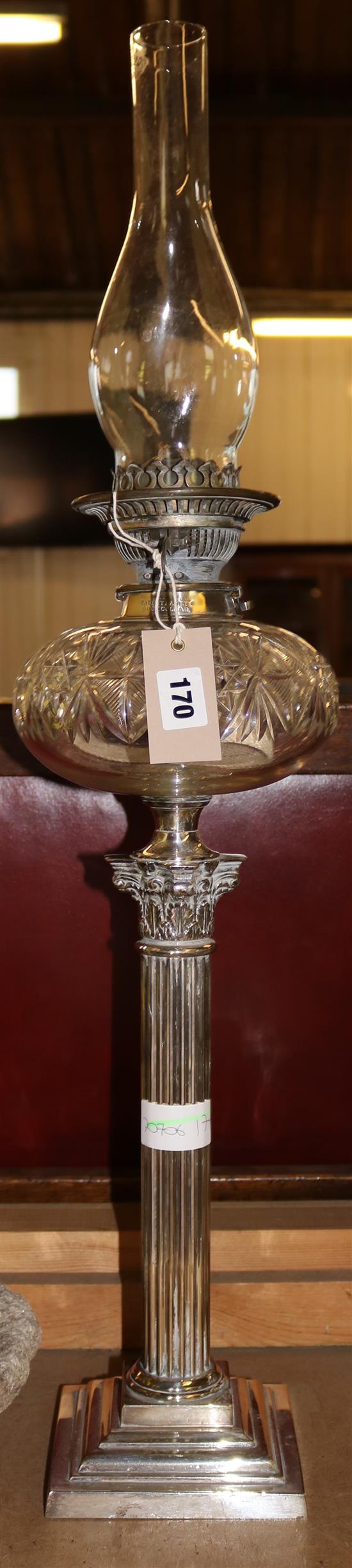 Plated mounted corinthian column oil lamp